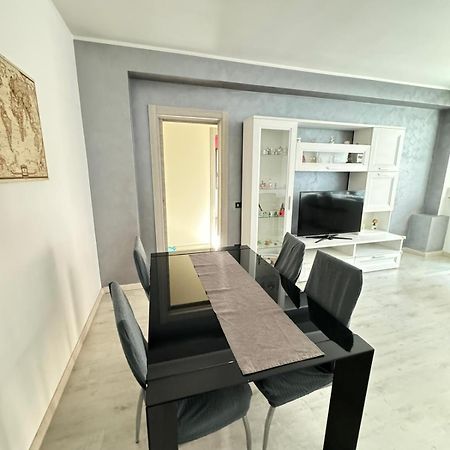 Favoloso Con Terrazzo Frosinone Exterior photo